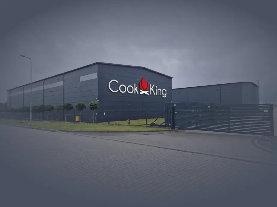 COOK KING production hall